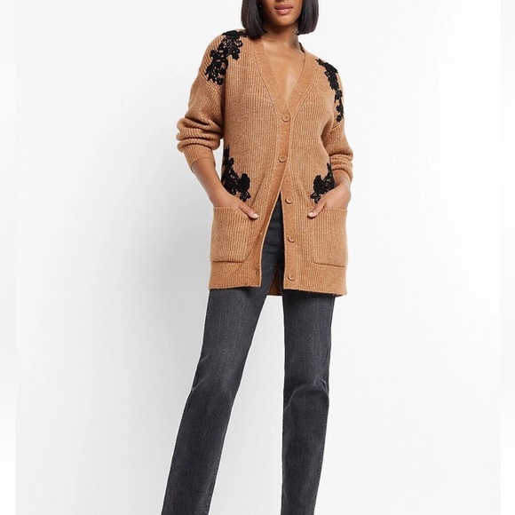 NWT Women’s Express Butterscotch Black Embroidered Accents Button Up Cardigan XS - Picture 4 of 12